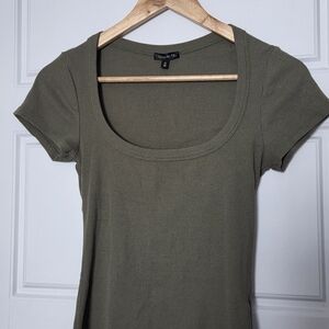 Dynamite Olive Short Sleeve Tee, Medium